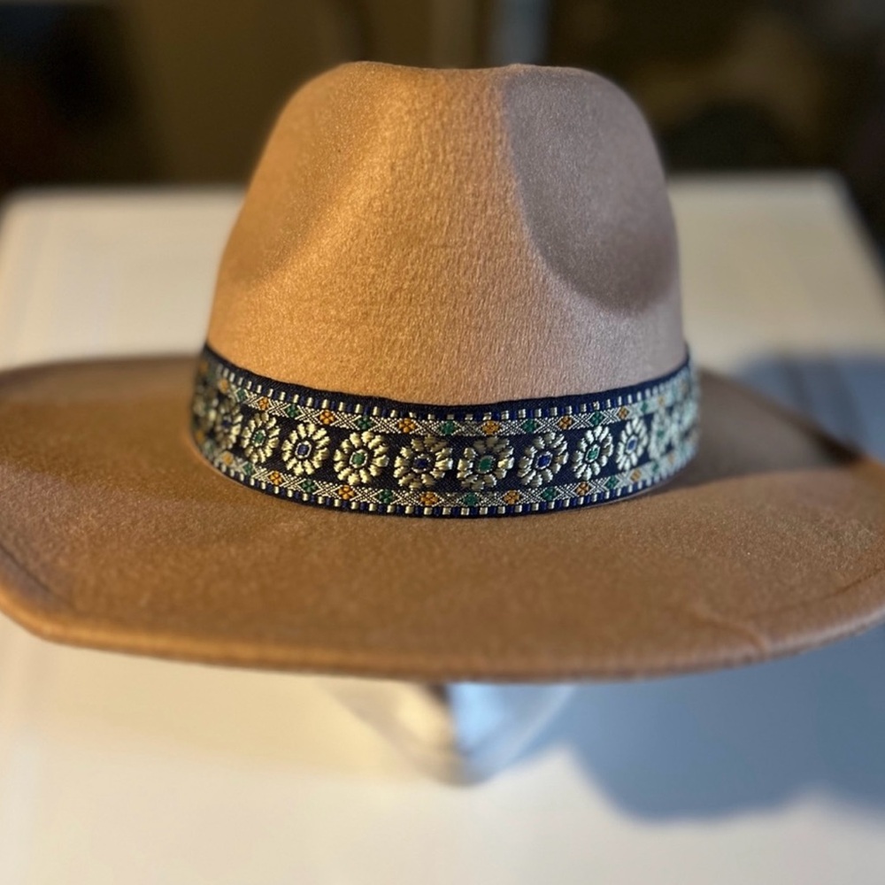 Tan Felt Hat with Embroidered Band - Picture 3 of 4